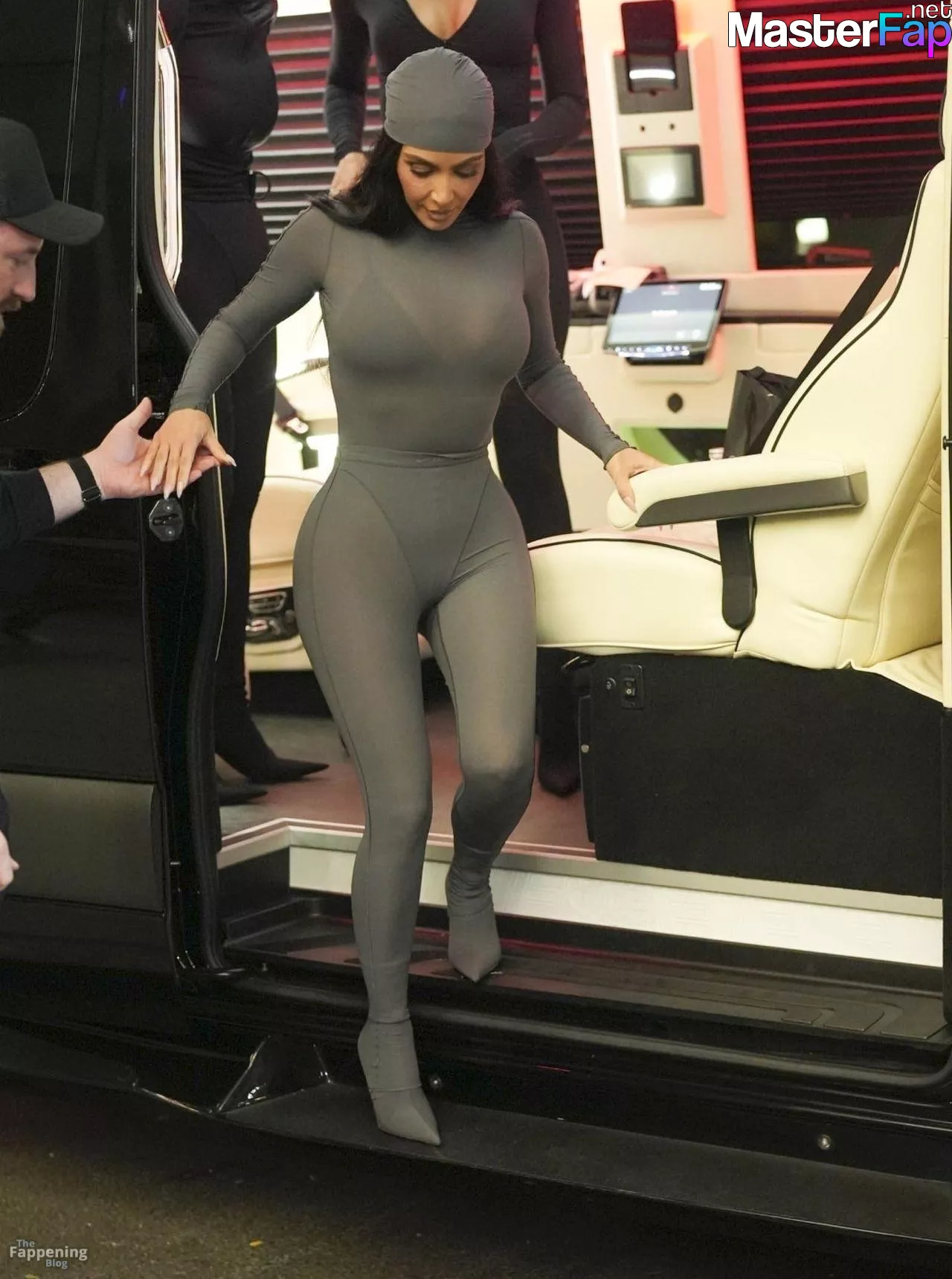 Free Leaked Striptease leaks Picture