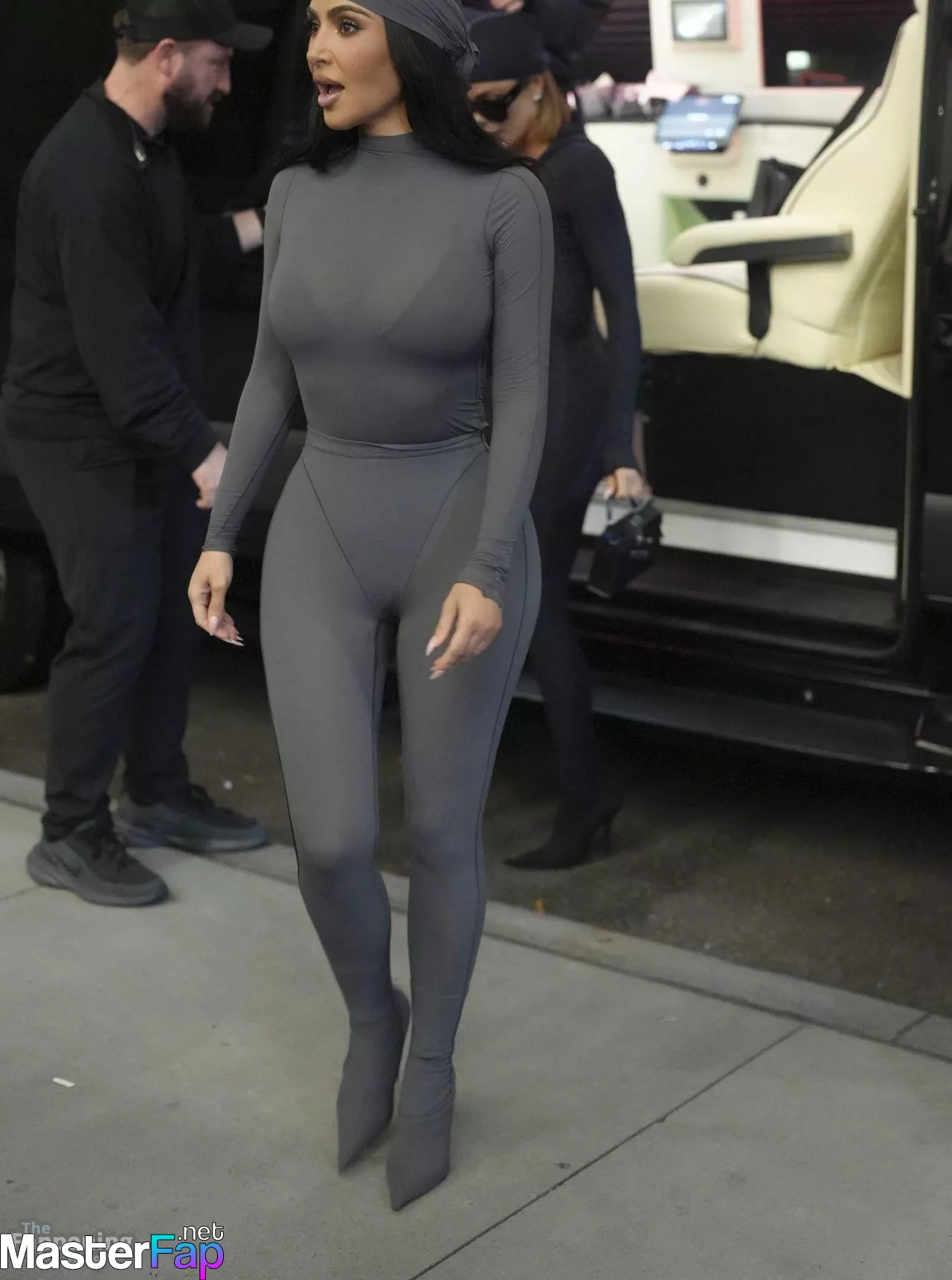 Free Leaked Backstage leaks Picture