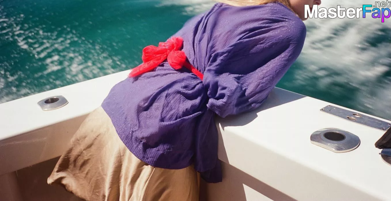 Addison Rae Free Leaked Toys Picture