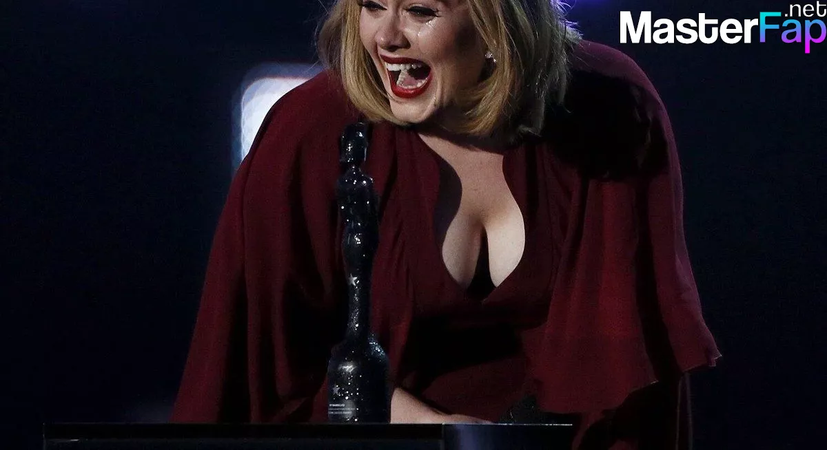 Adele Free Leaked Party Picture