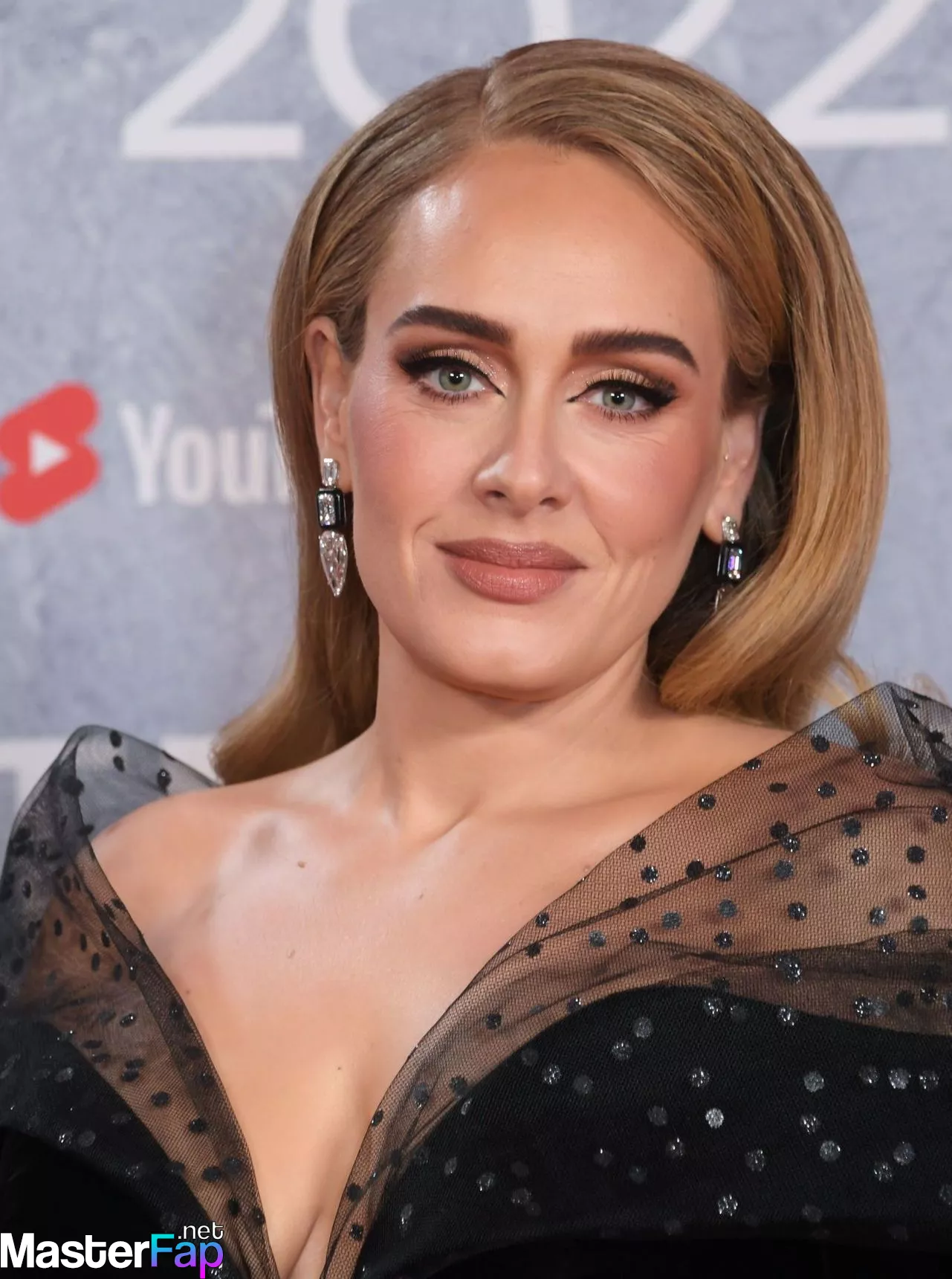 Adele Free Leaked Boobs Picture