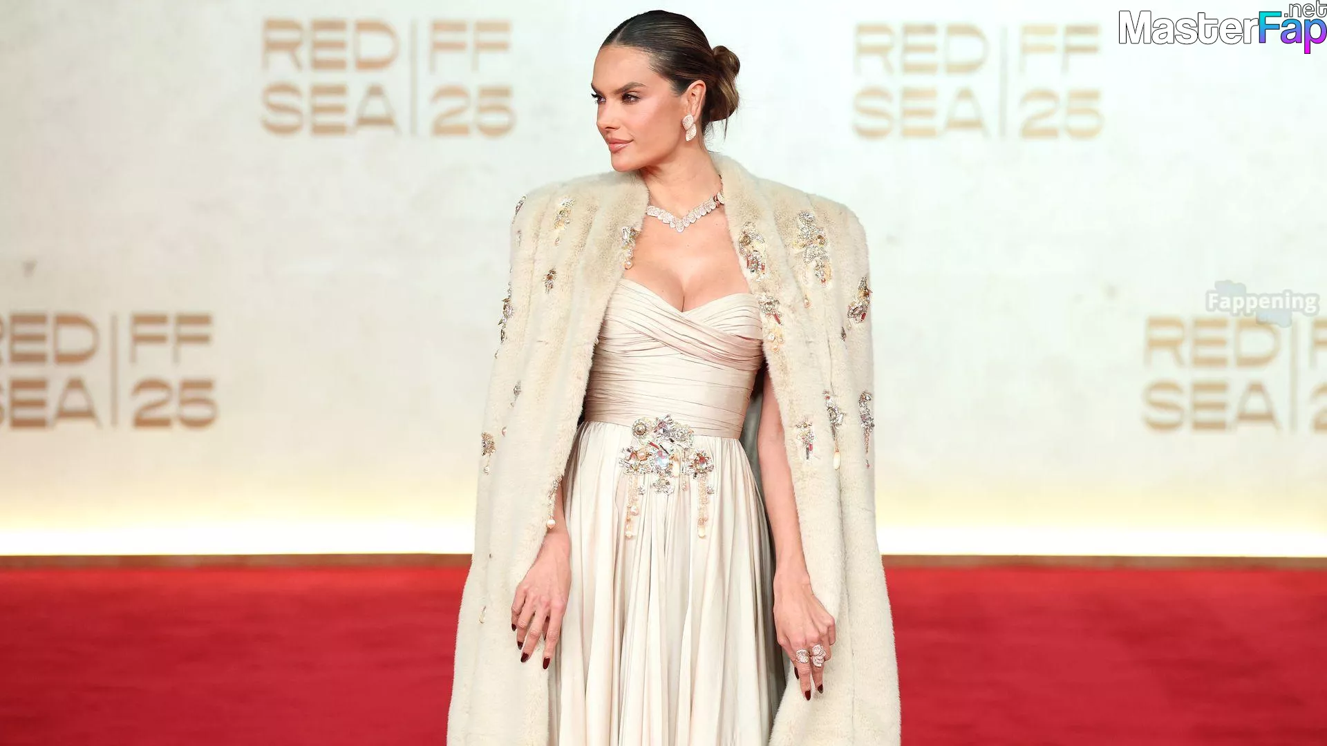 Alessandra Ambrosio Free Leaked Vagina Picture