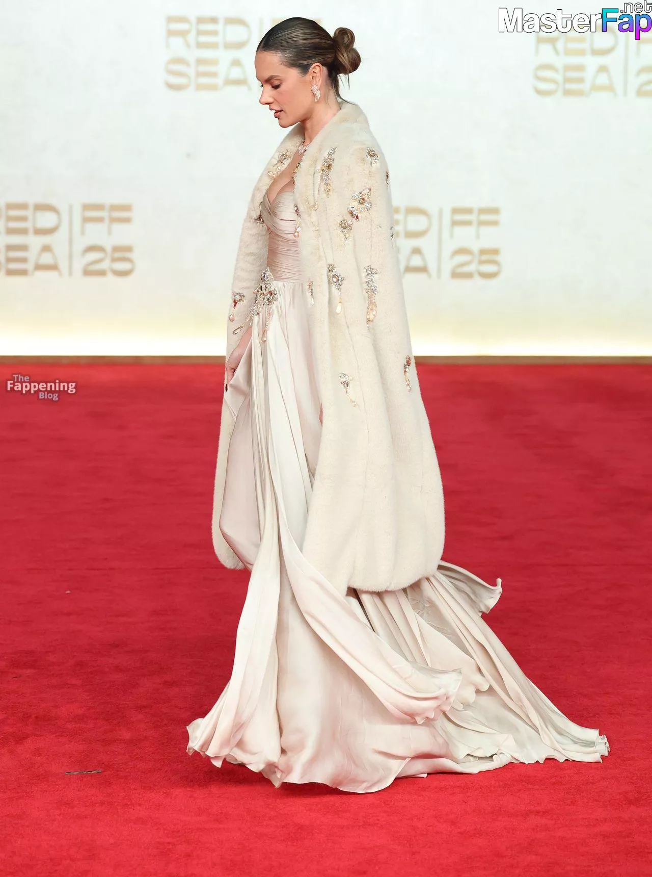 Alessandra Ambrosio Free Leaked Exposed Picture