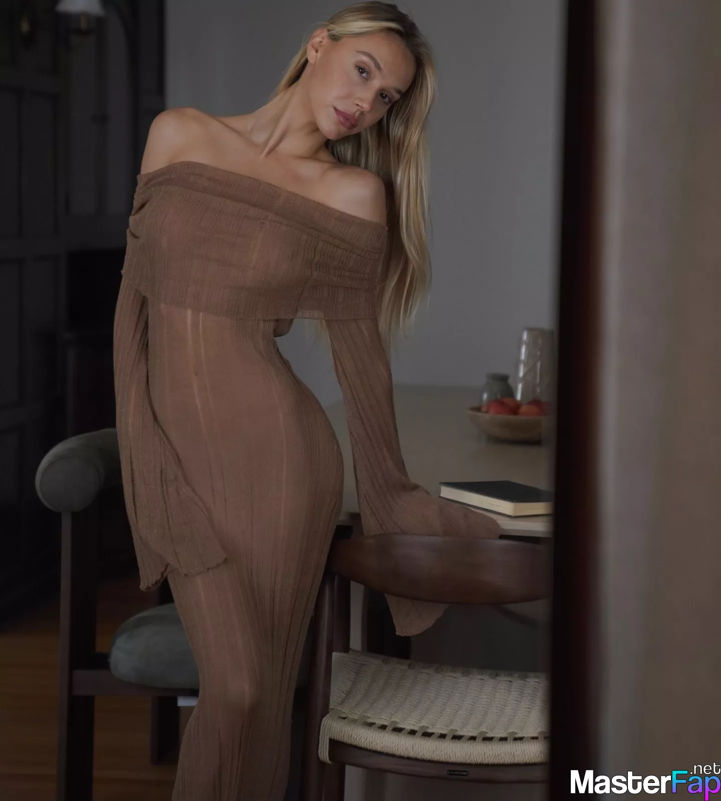 alexis-ren