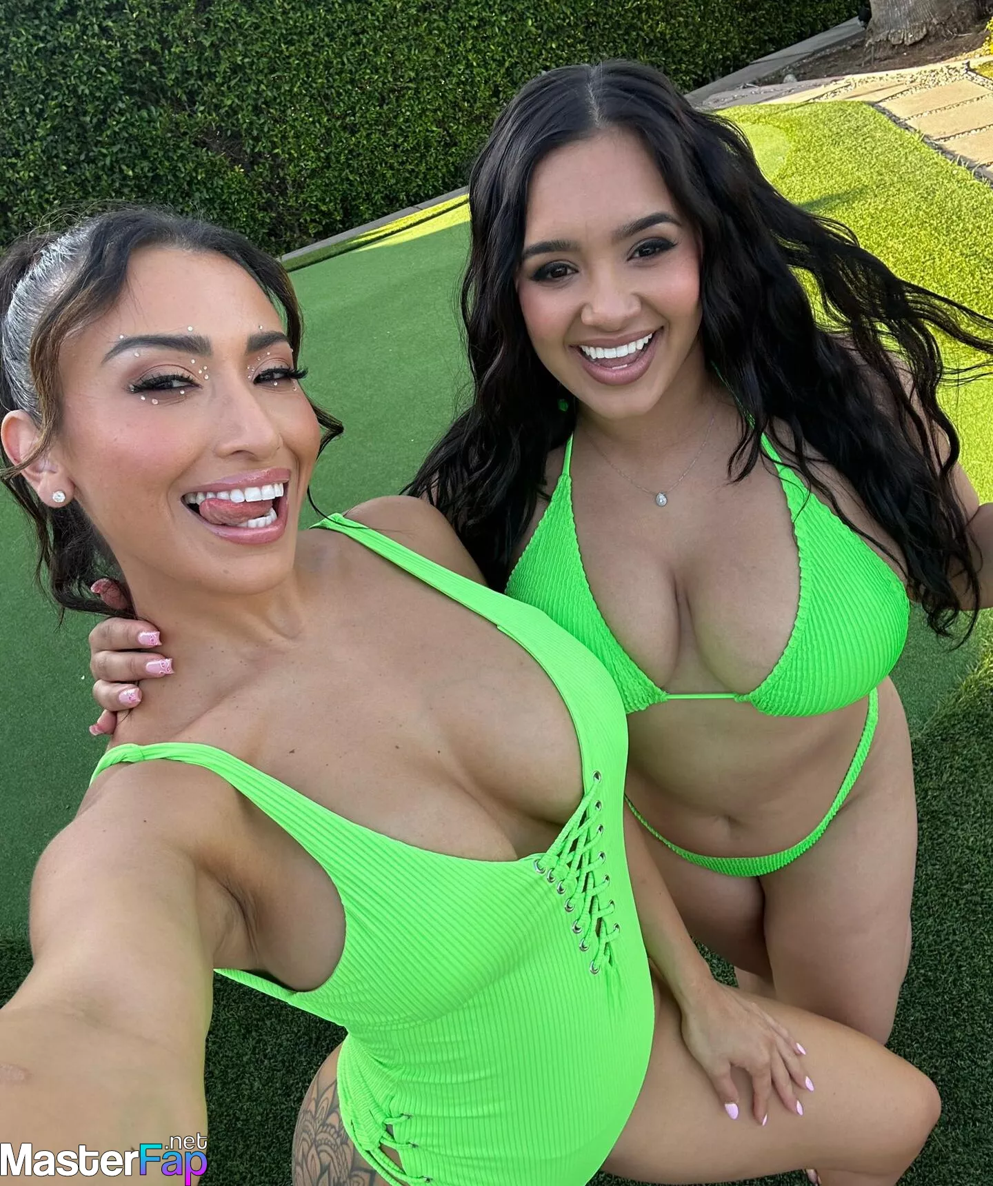 Spicydrea nude