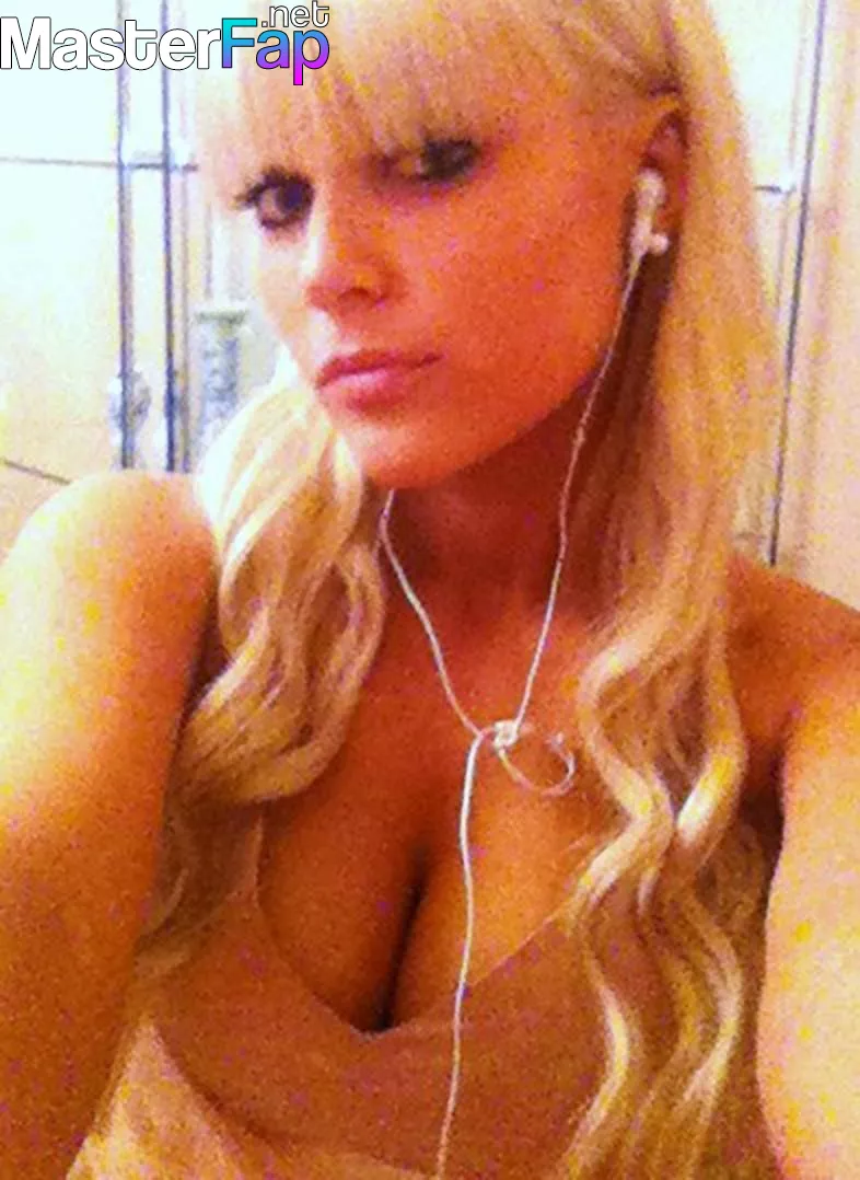 Annabelle Boom Free Leaked Vagina Picture