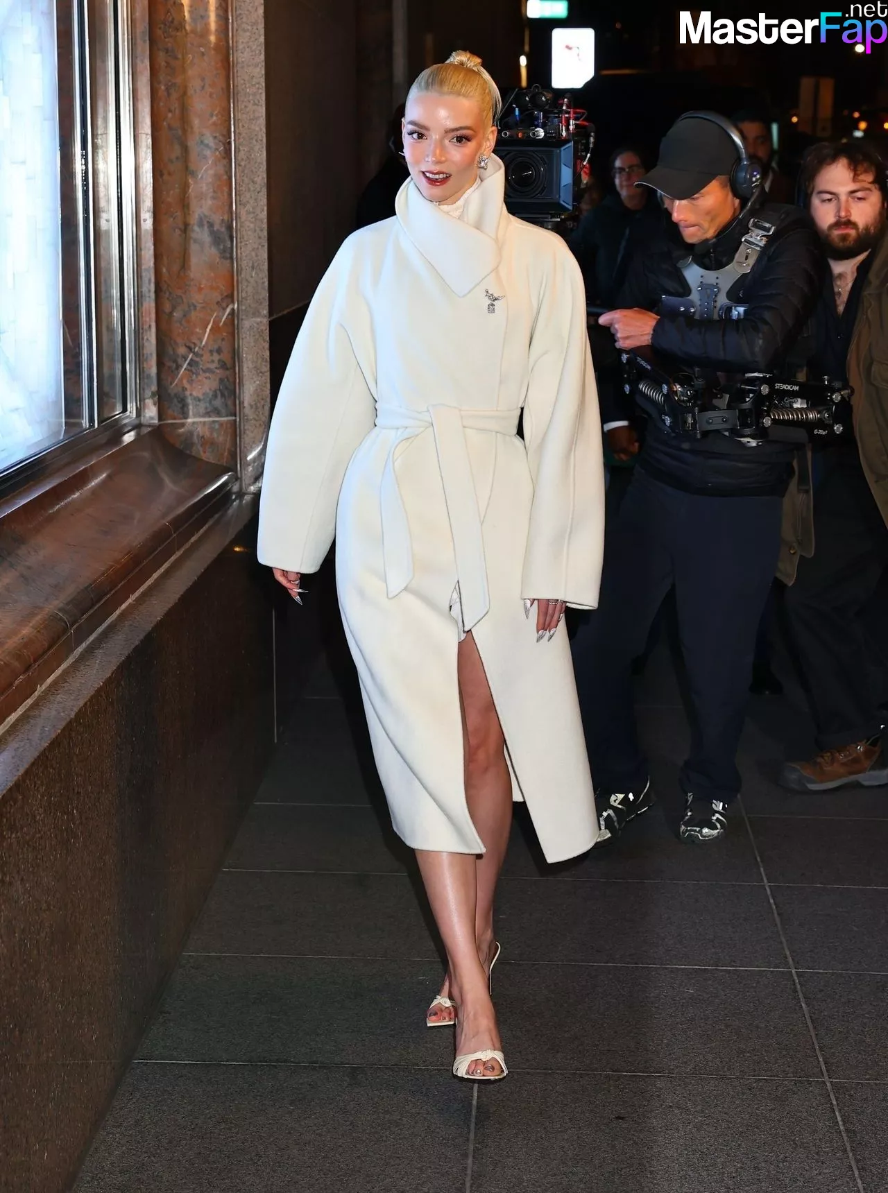 Anya Taylor Joy Free Leaked Butt Picture