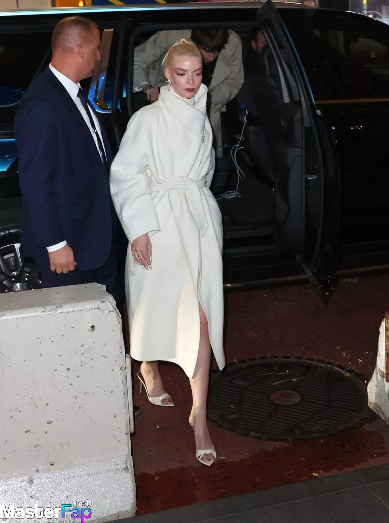 Anya Taylor Joy Free Leaked Pee leaks Picture