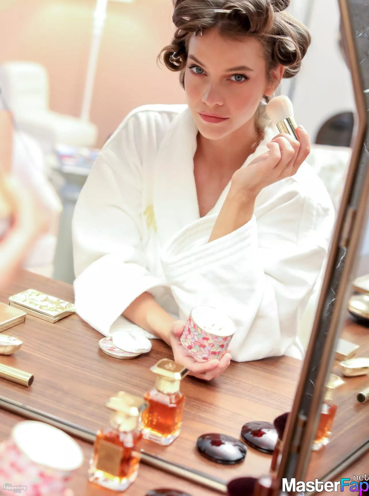 Barbara Palvin Free Leaked Bukkake Picture