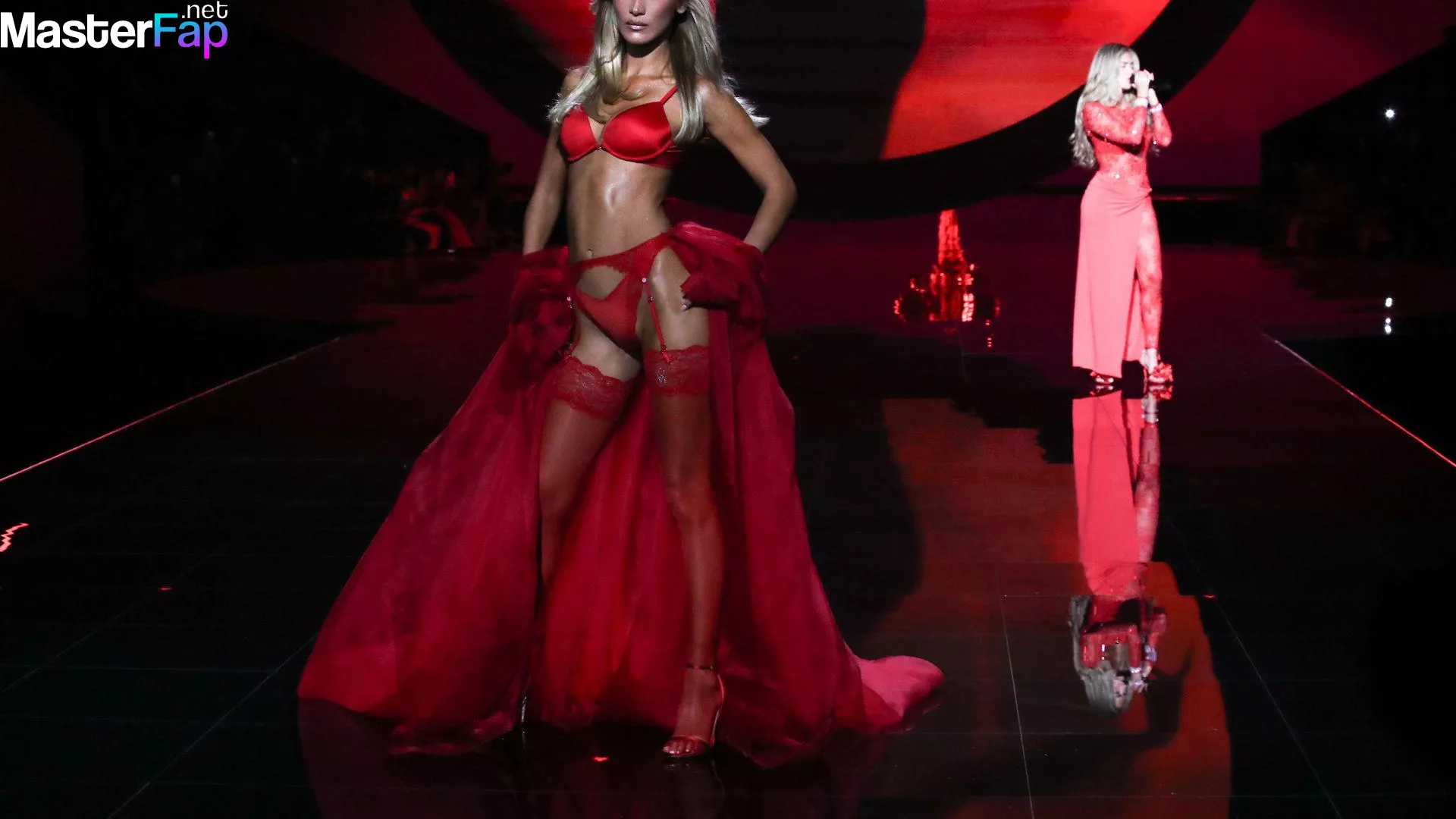 Bella Hadid Free Leaked Licking Picture