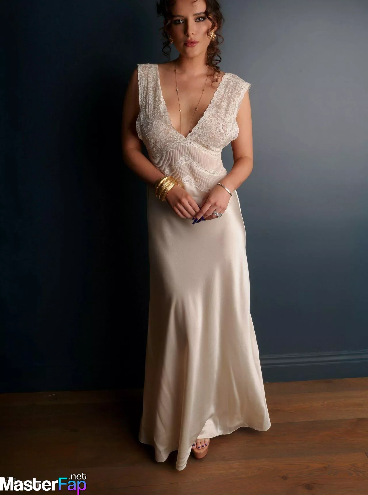 Bella Thorne Free Leaked Boobs Picture