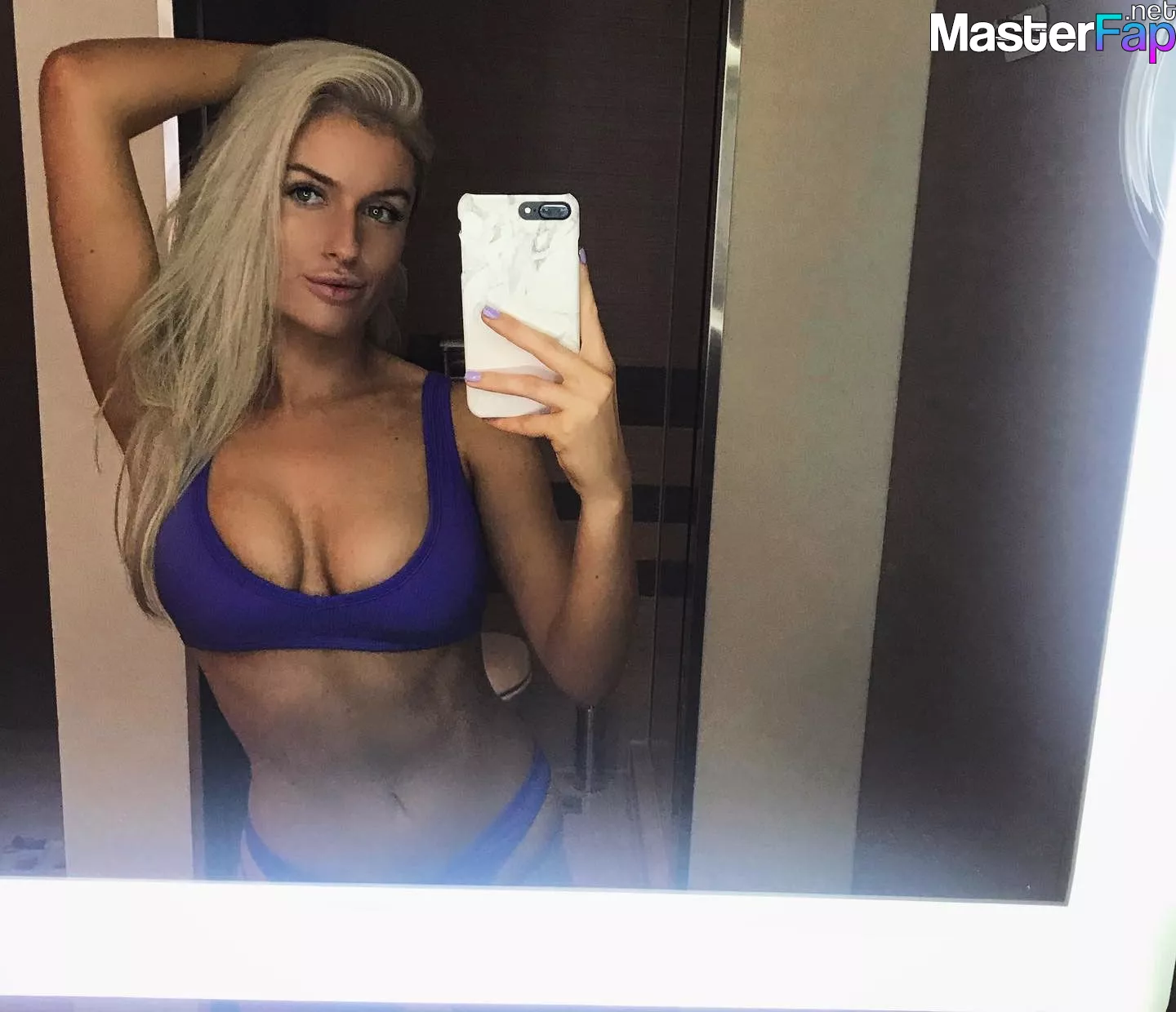 Blake Monroe Free Leaked Boobs Picture