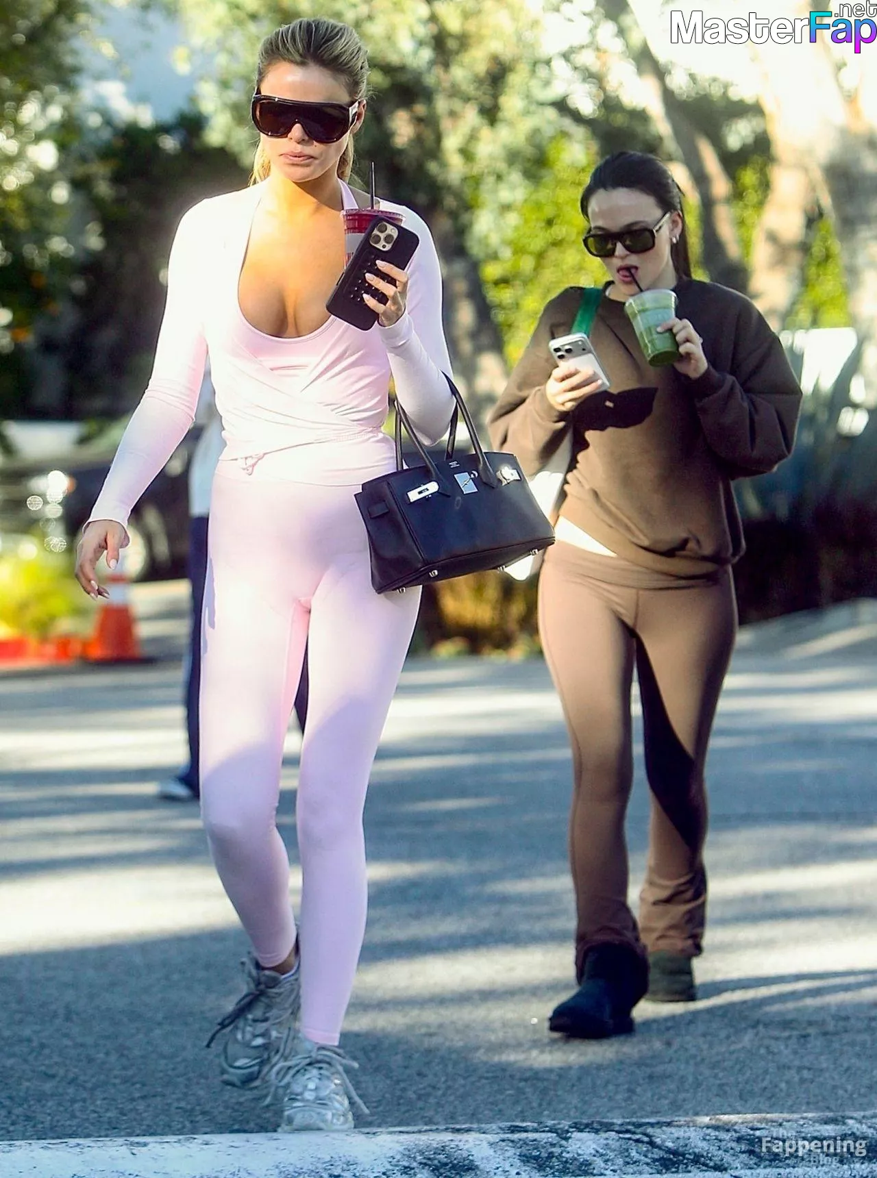 Brooks Nader Free Leaked Tits Picture