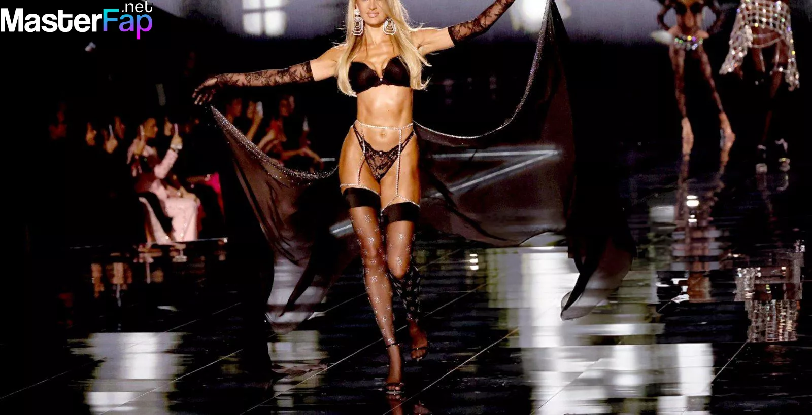 Candice Swanepoel Free Leaked Funny leaks Picture