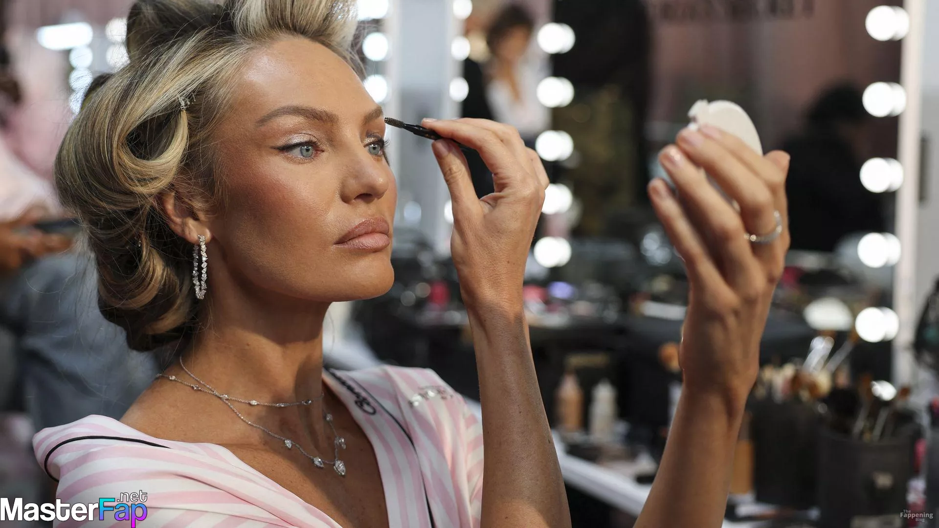 Candice Swanepoel Free Leaked Vagina Picture