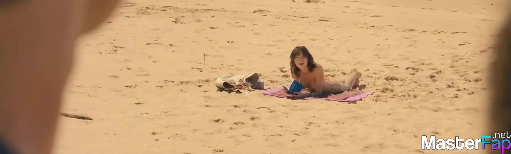 Charlee fraser anyone but you beach scene