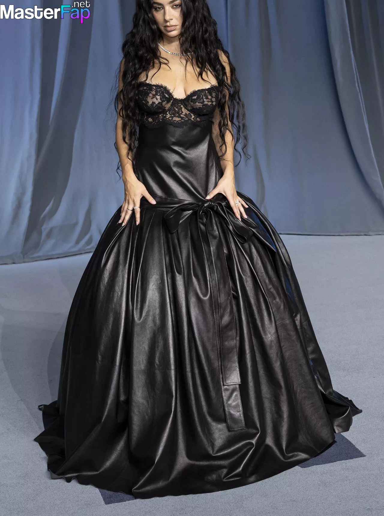 Charli Xcx Free Leaked Boobs Picture