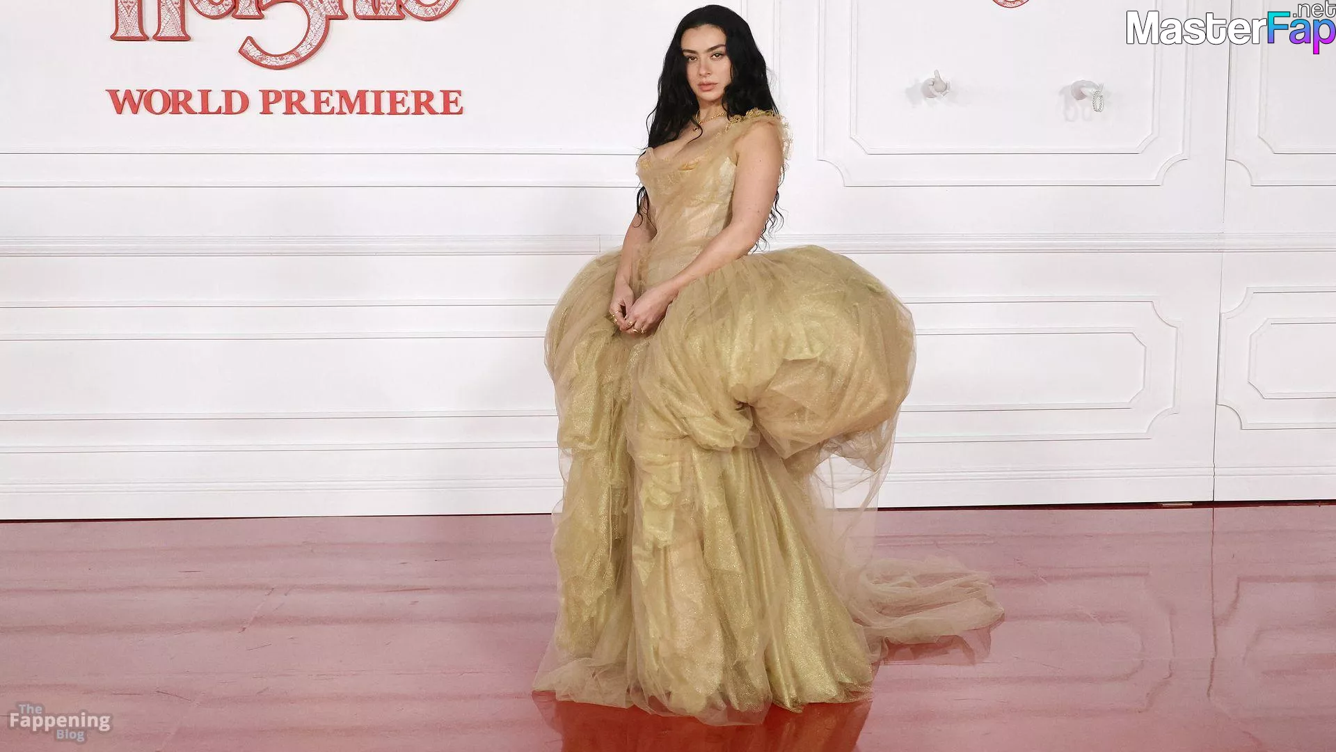 Charli Xcx Free Leaked Licking Picture