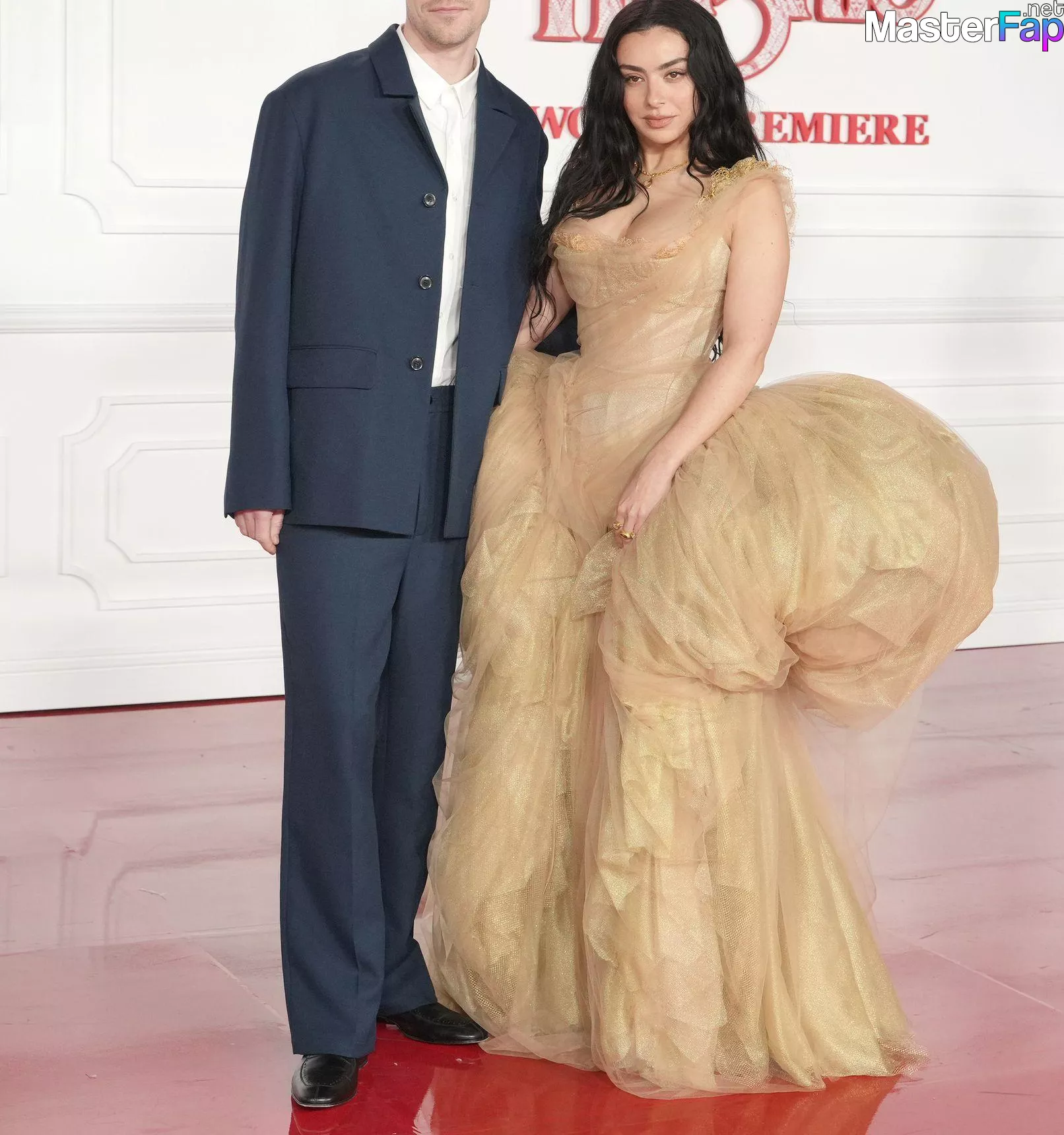 Charli Xcx Free Leaked Fisting leaks Picture