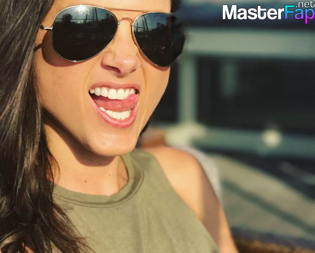 Dana Workman Free Leaked Striptease Picture