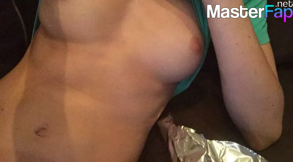 Dana Workman Free Leaked Pee leaks Picture