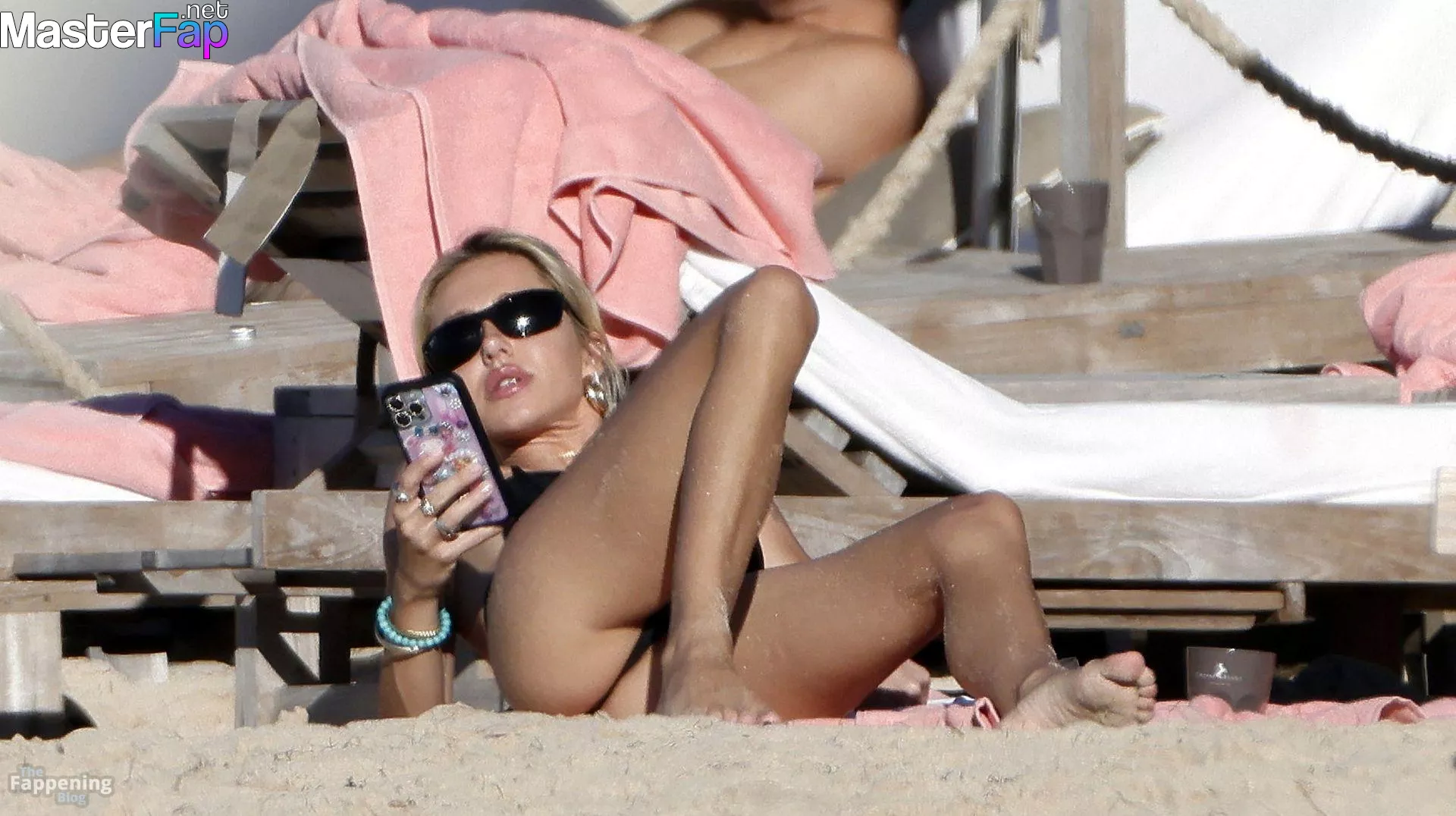 Delilah Belle Hamlin Free Leaked Licking Picture