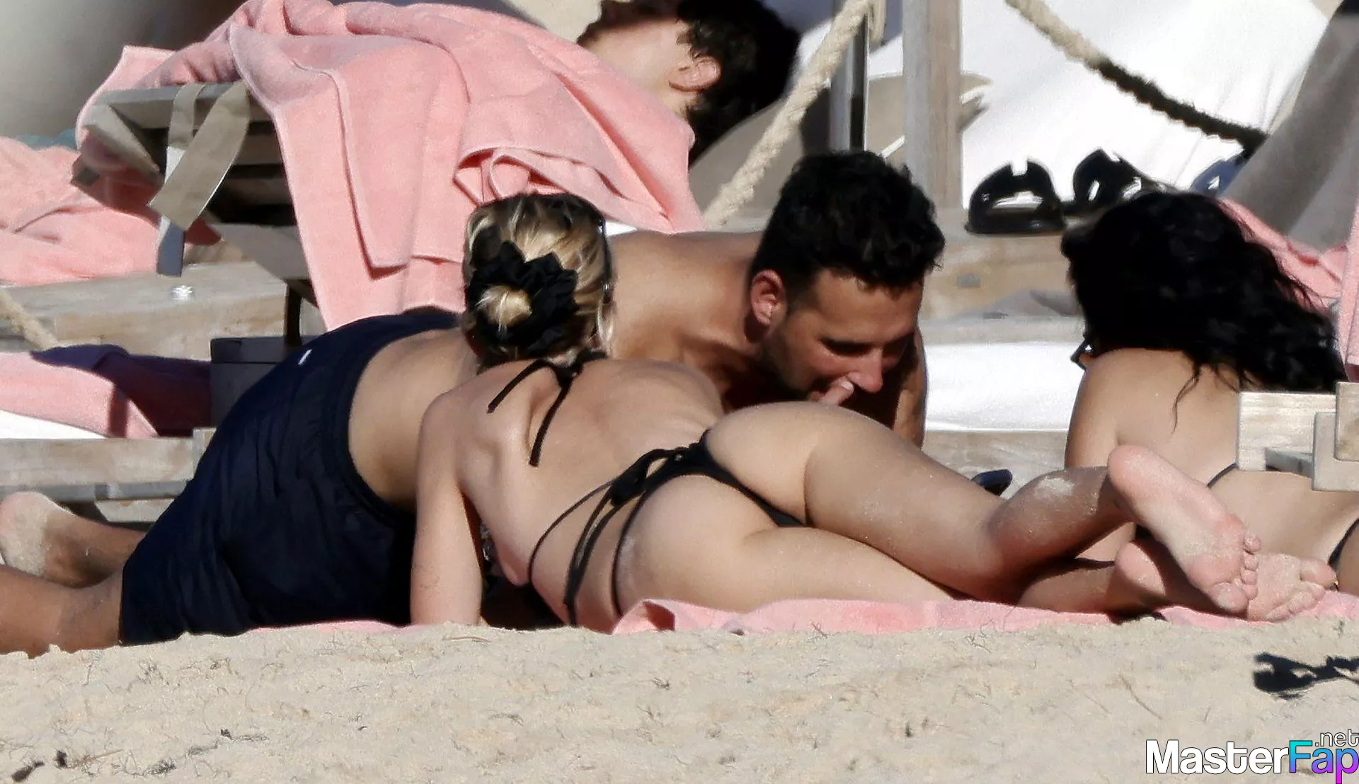 Delilah Belle Hamlin Free Leaked Backstage Picture