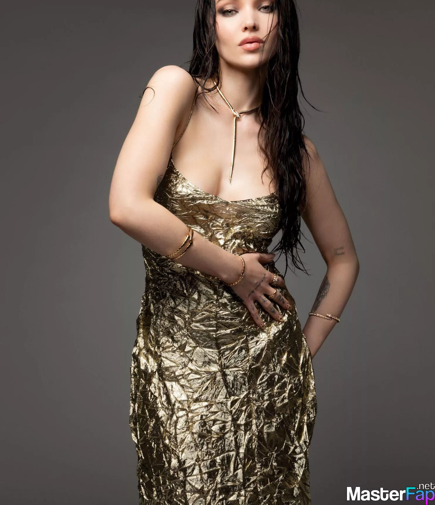 Dove Cameron Free Leaked Interracial Picture