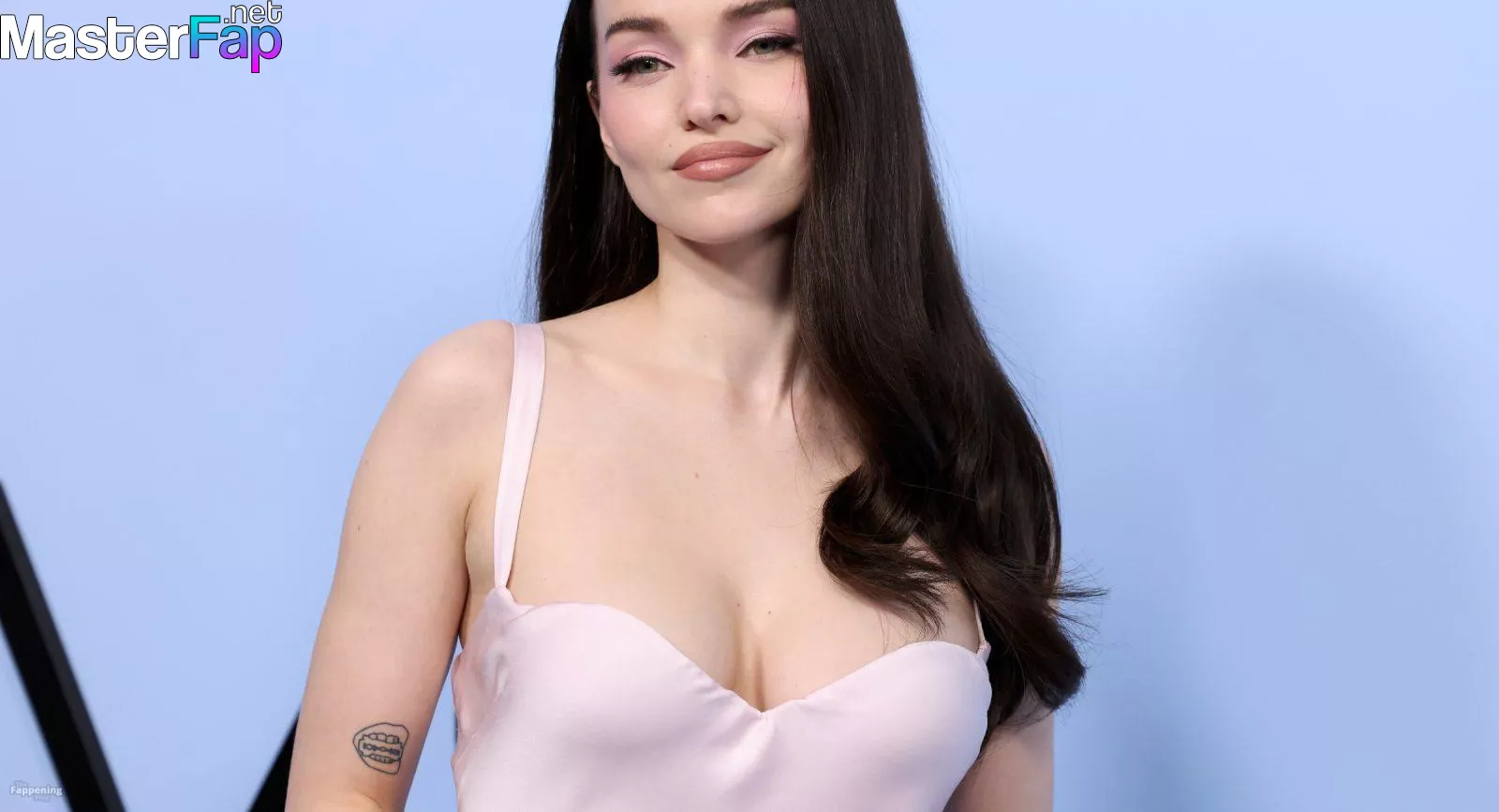 Dove Cameron Free Leaked Boobs Picture