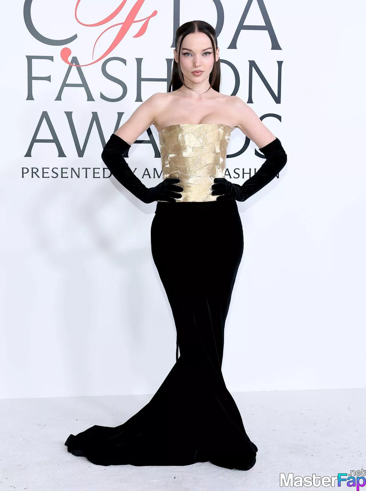 Dove Cameron Free Leaked Boobs Picture