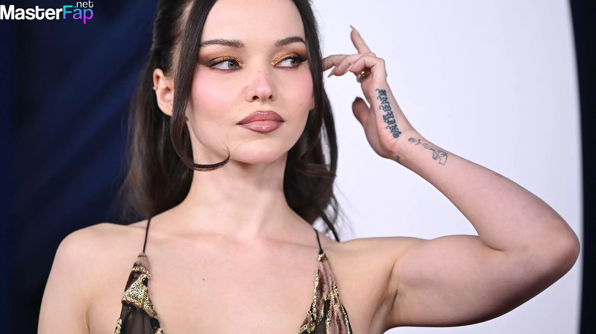 Dove Cameron Free Leaked Blowjob Picture