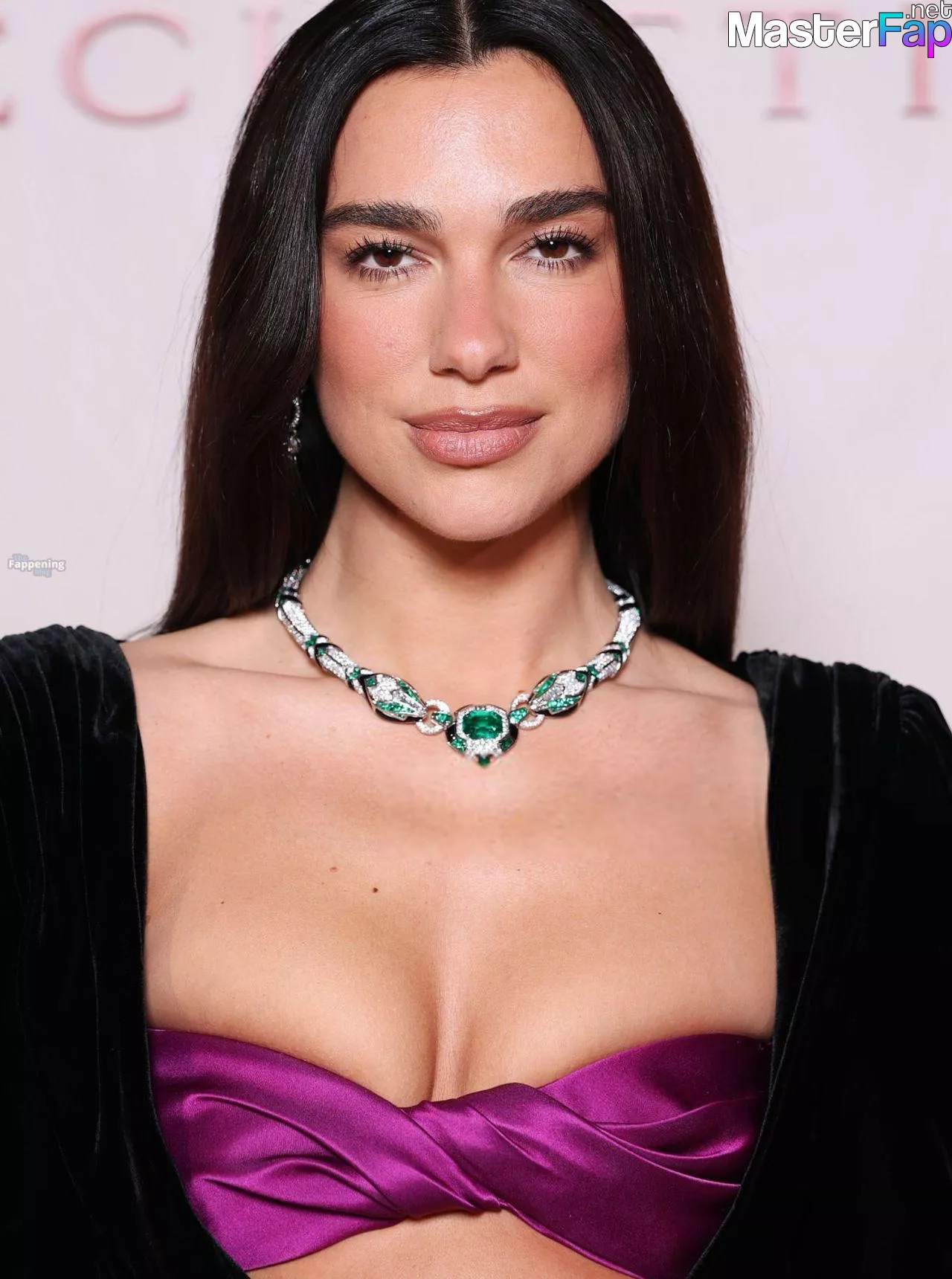 Dua Lipa Free Leaked Tits Picture