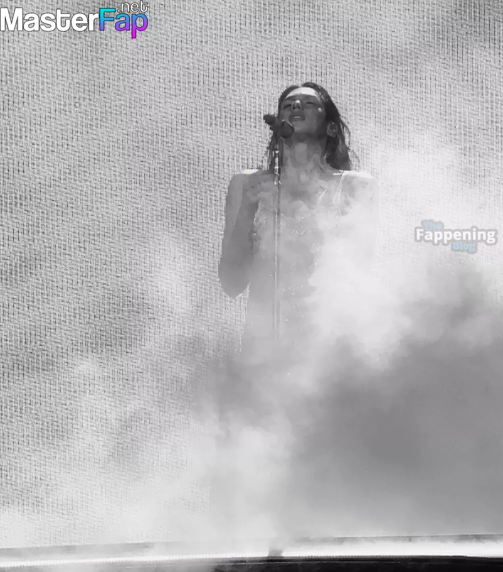 Dua Lipa Free Leaked Webcam Picture