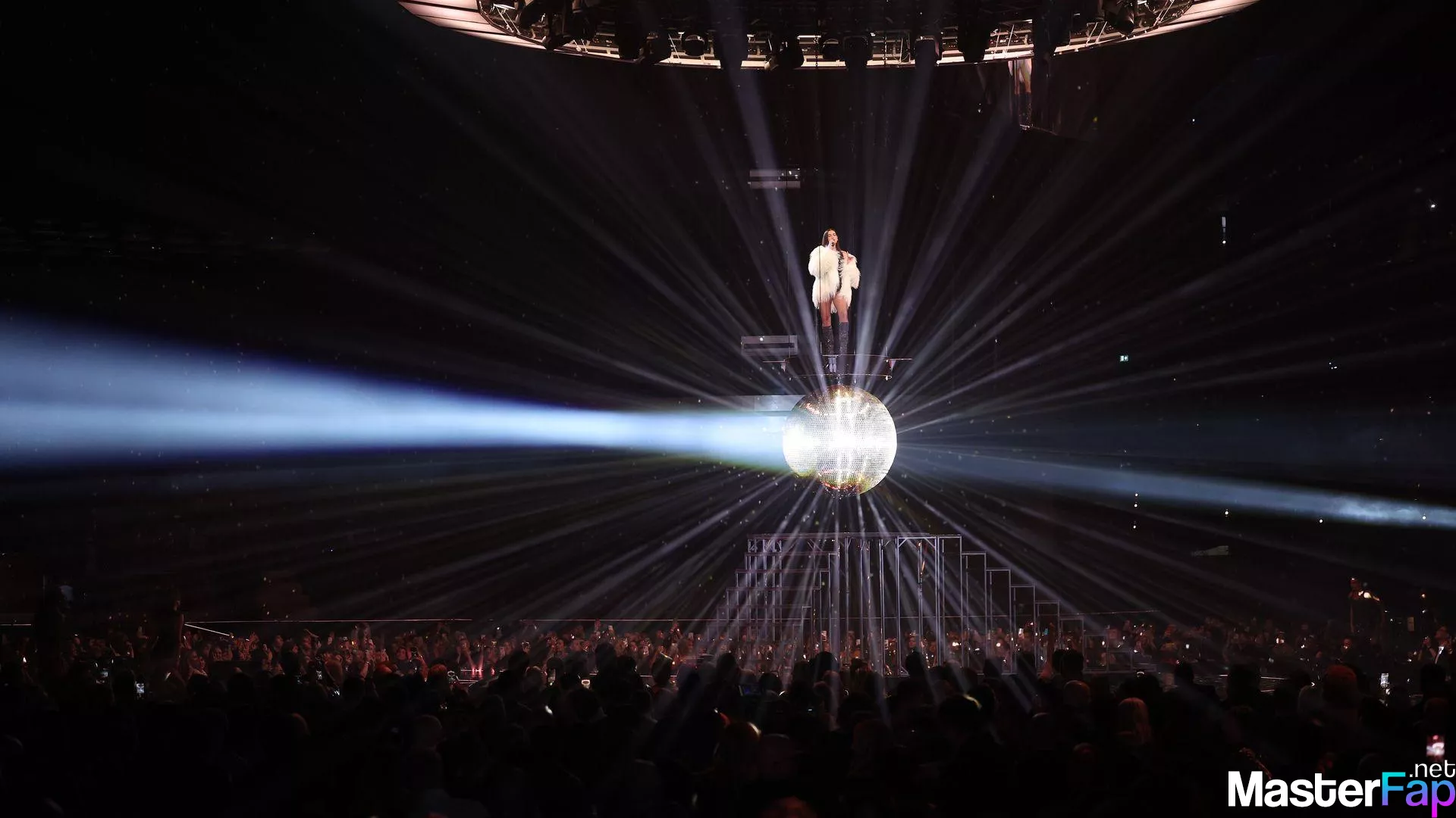 Dua Lipa Free Leaked Striptease Picture