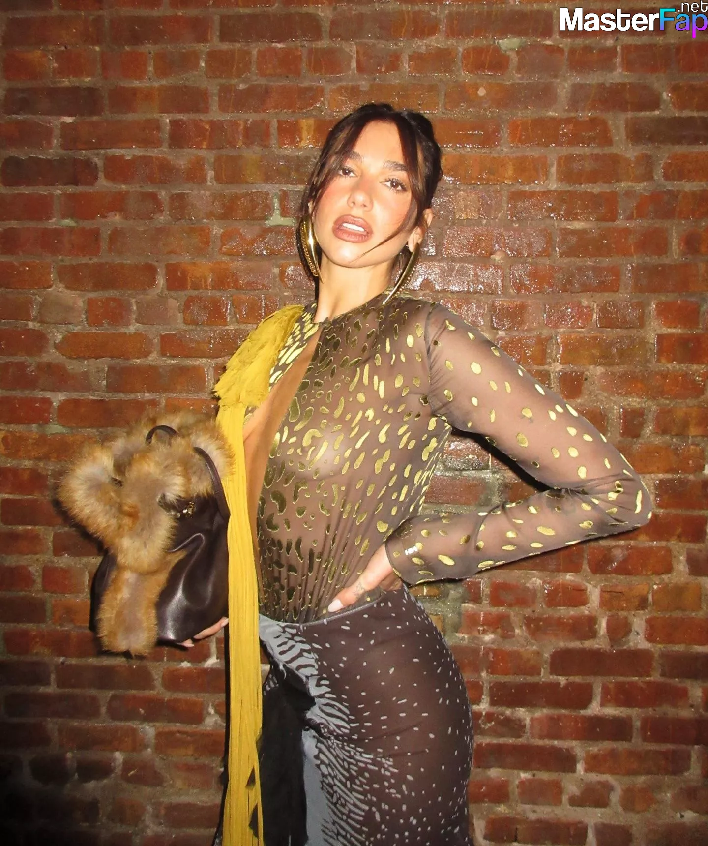 Dua Lipa Free Leaked Tits Picture