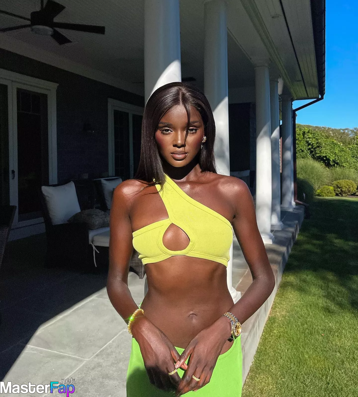Duckie thot naked