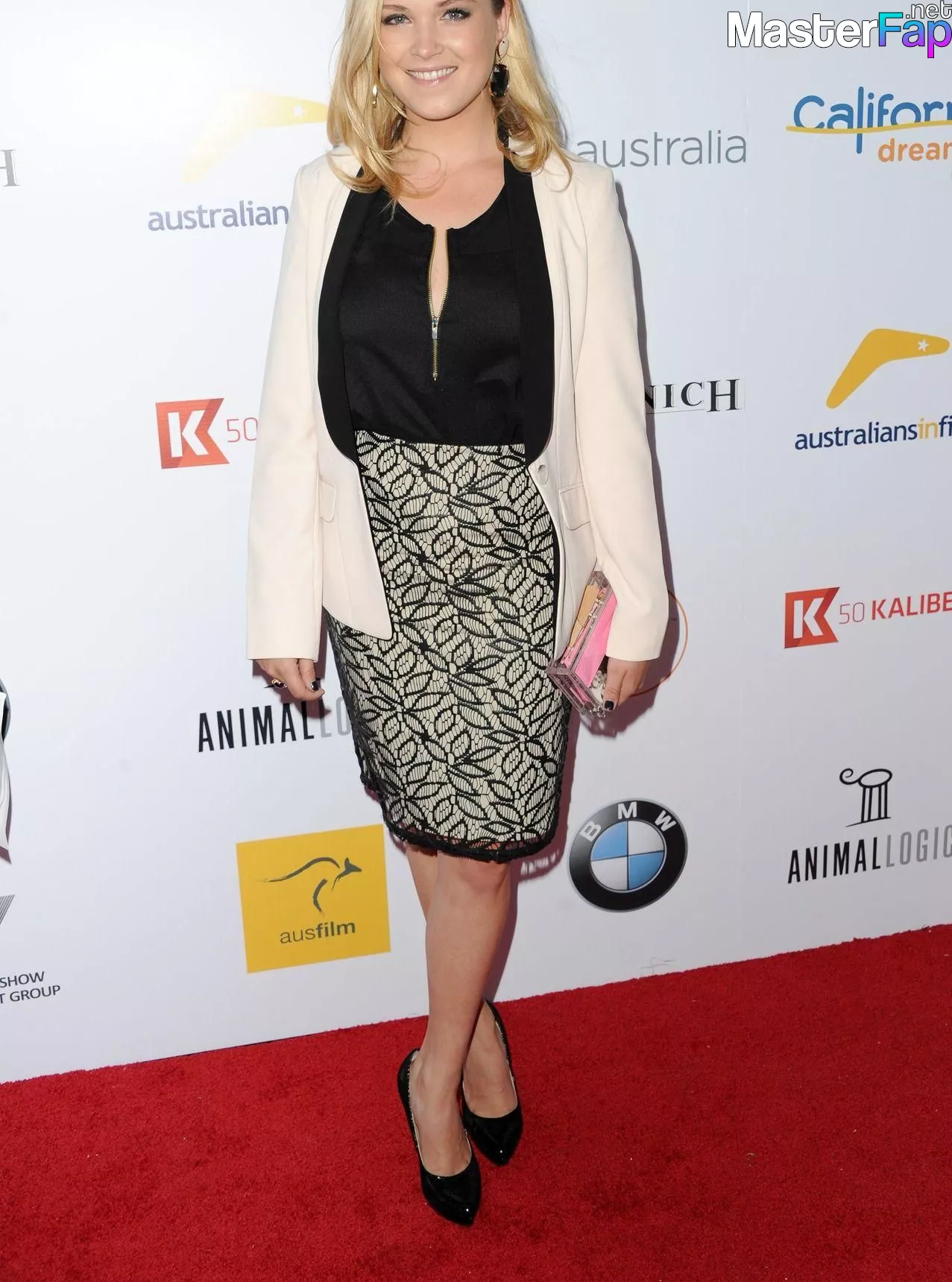 Eliza Taylor Free Leaked Tits Picture