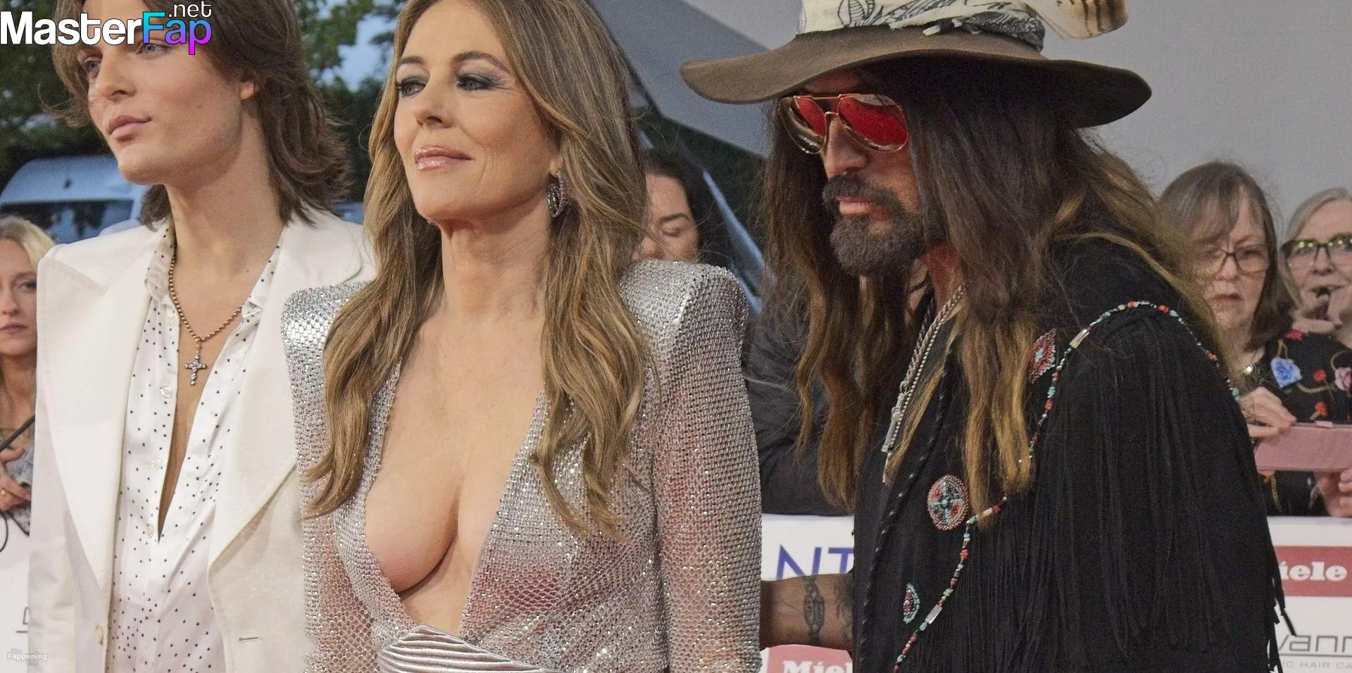 Elizabeth Hurley Free Leaked Webcam leaks Picture