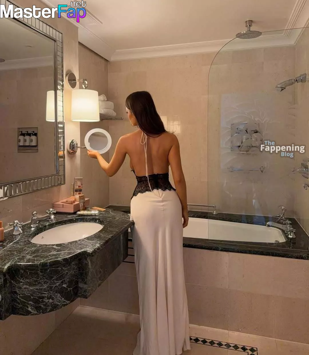 Ella Cervetto Free Leaked Boobs Picture