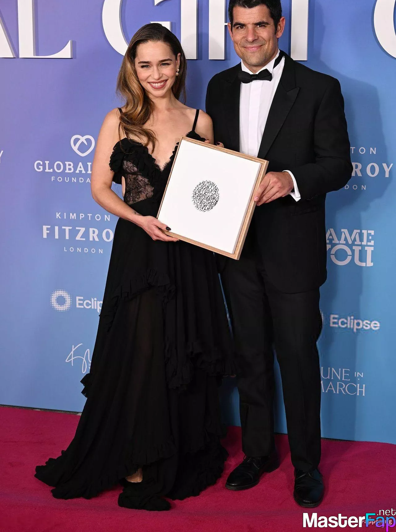 Emila Clarke Free Leaked Boobs Picture