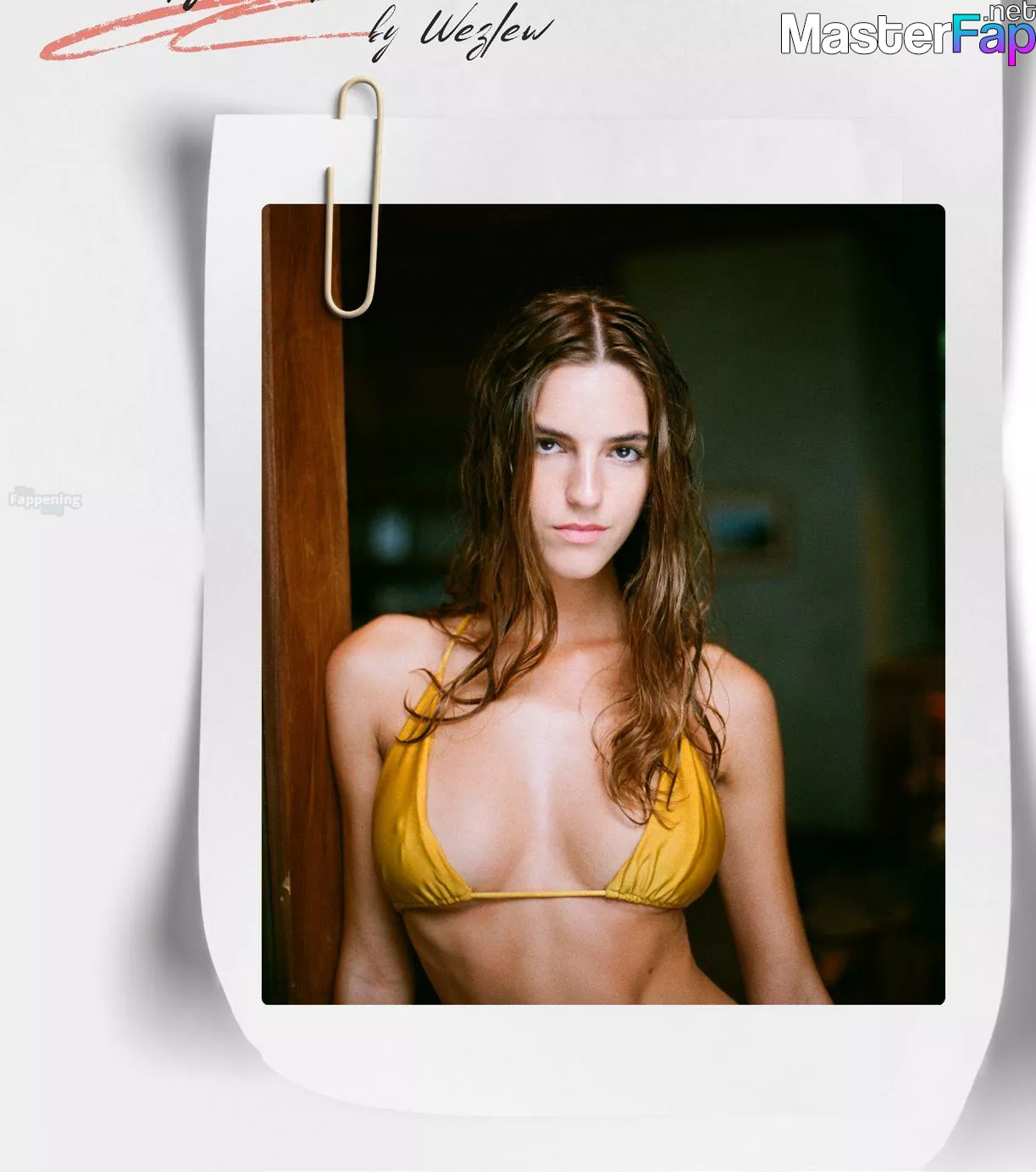 Emily Feld Free Leaked Tits Picture