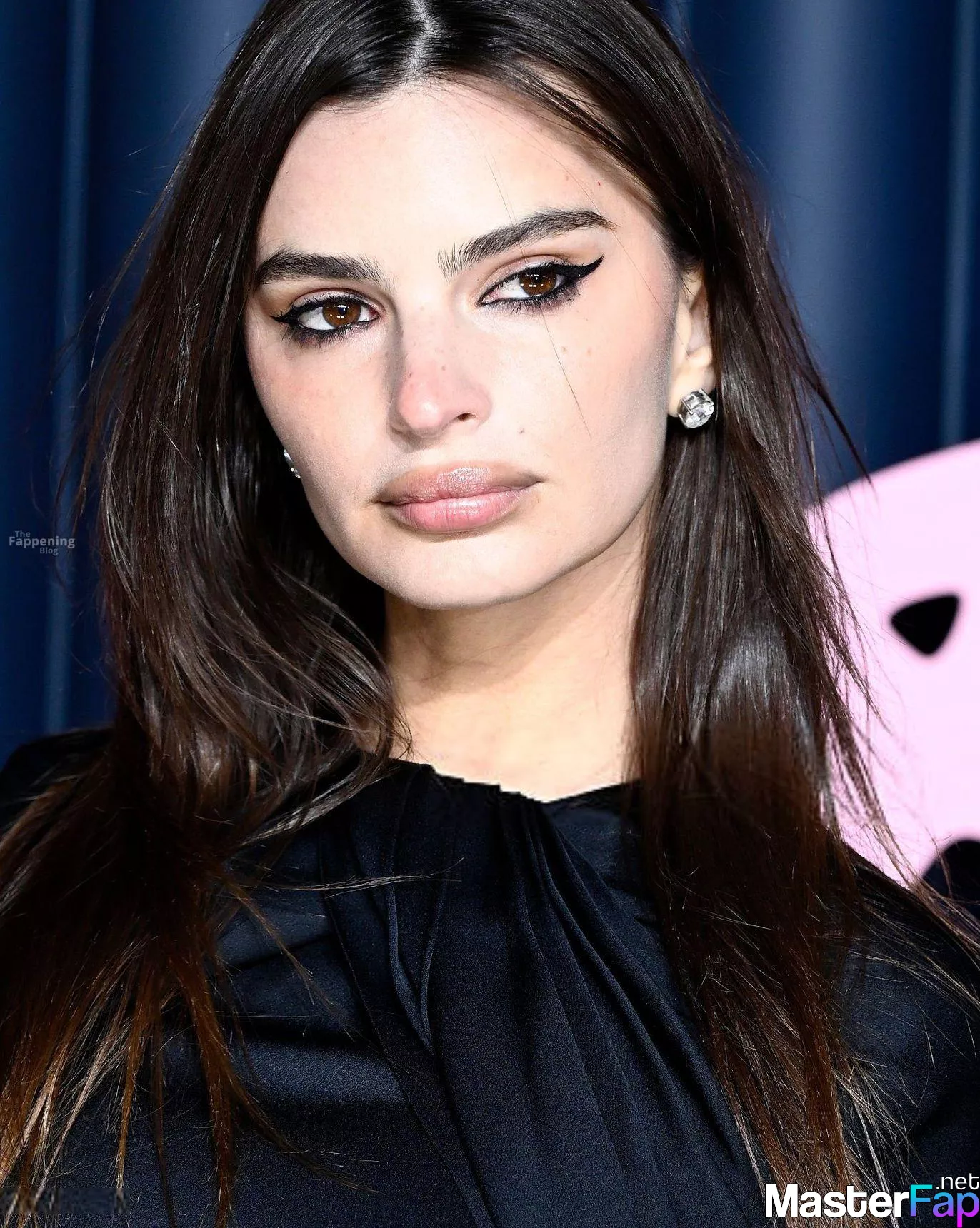 Emily Ratajkowski Free Leaked Funny leaks Picture