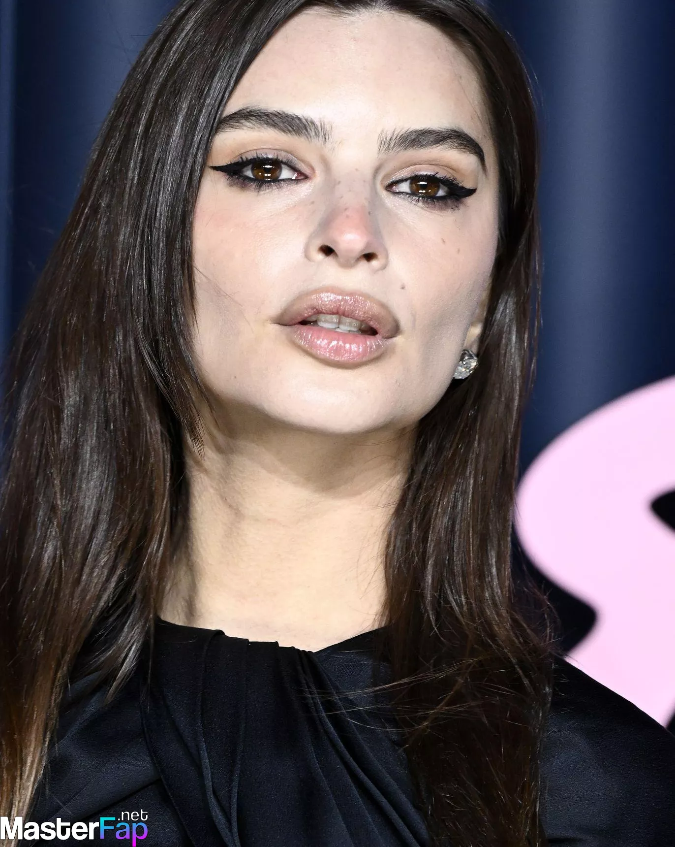 Emily Ratajkowski Free Leaked Cumshot Picture