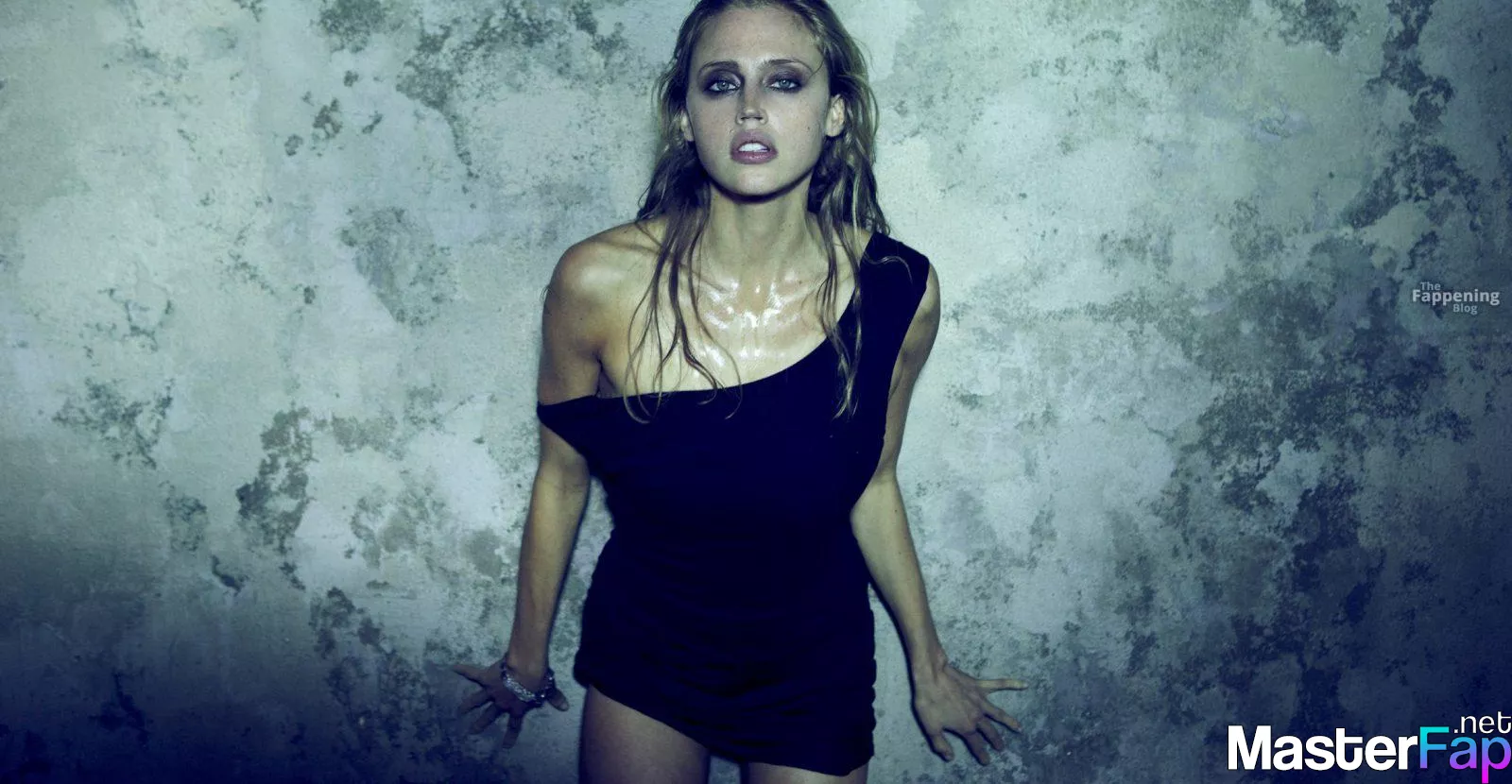 Estella Warren Free Leaked Exposed Picture