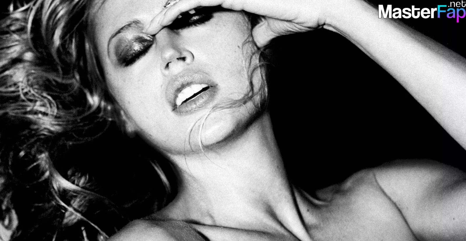 Estella Warren Free Leaked Facial Picture