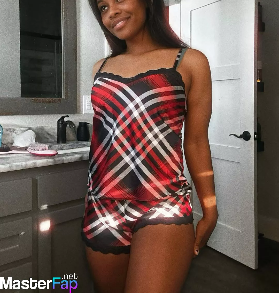 Gabby Douglas Free Leaked Strapon Picture