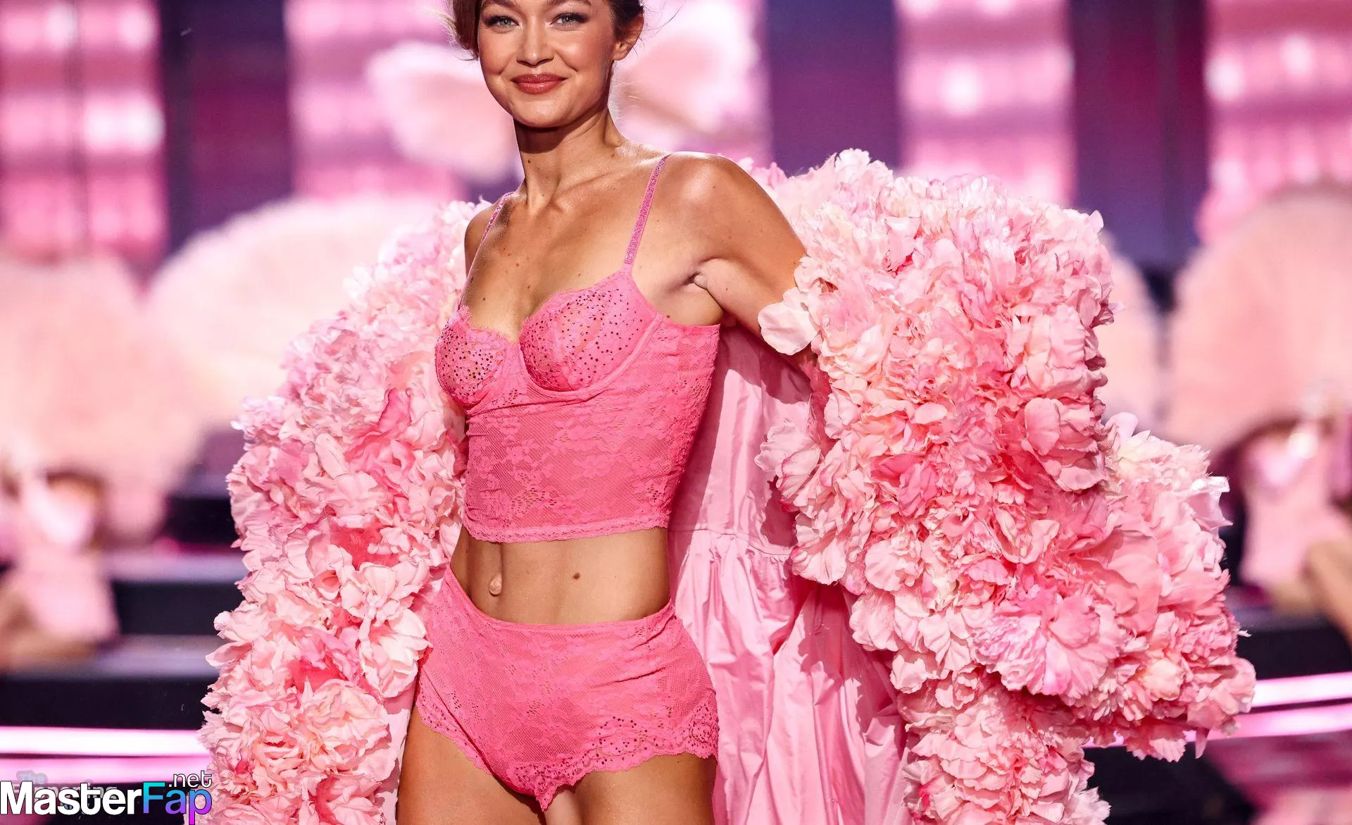 Gigi Hadid Free Leaked Boobs leaks Picture