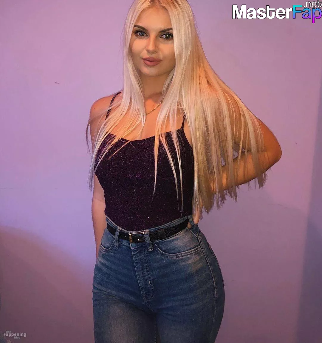 Gwendolyn Rhodes Free Leaked Vagina Picture