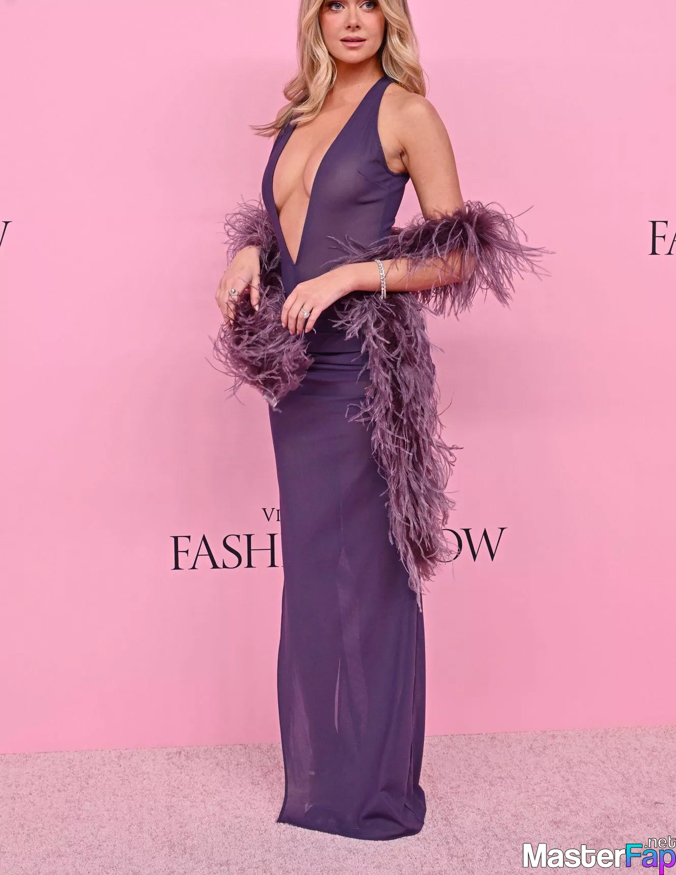 Hannah Godwin Free Leaked Bukkake Picture