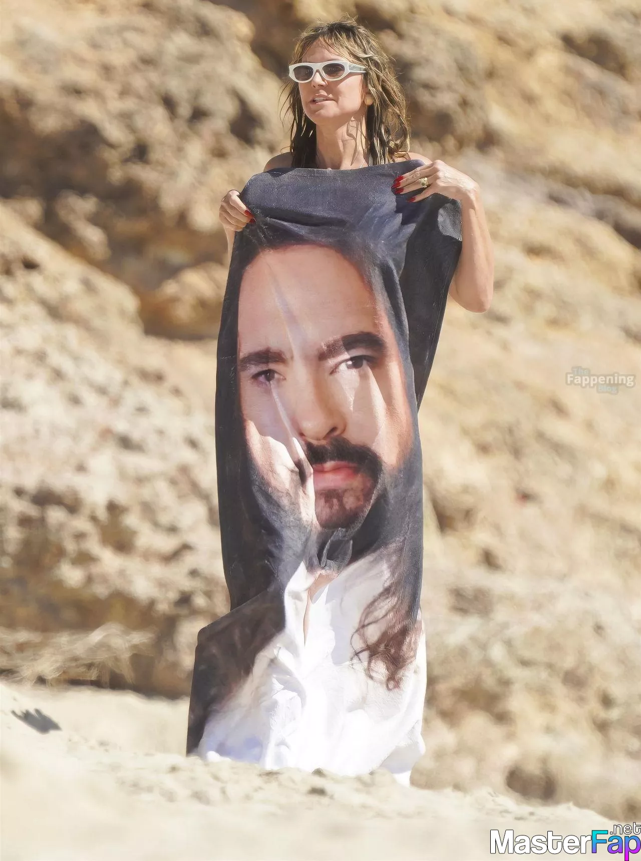 Heidi Klum Free Leaked Pee leaks Picture